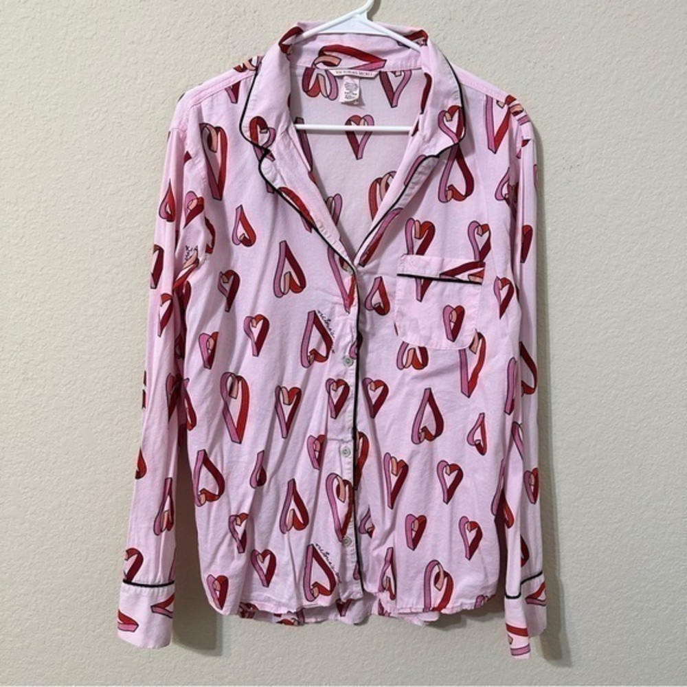 Victoria’s Secret Pajama Top Pink Heart Print Long Sleeve Button Down Valentine
